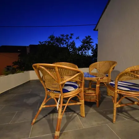 House Vira With A Pool *
