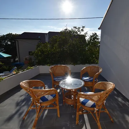 House Vira With A Pool Ferienhaus Hreljin
